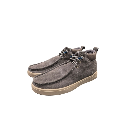 BOTA WALLABI 723 GRIS|NATURAL WORLD